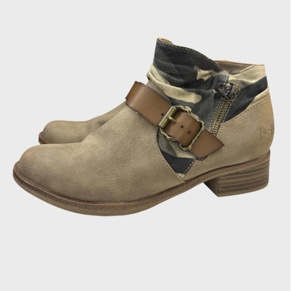 Blowfish Viten Tan Camo Booties 7.5 Vegan Boho Buckle Coastal Cowgirl Rocker